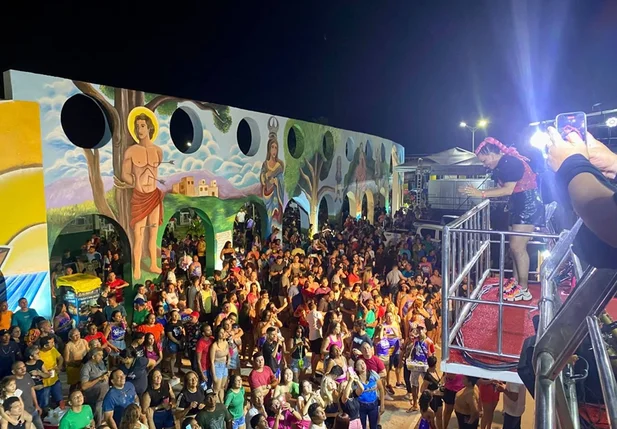 O evento não apenas atraiu a população local, mas também recebeu visitantes de outros estados.