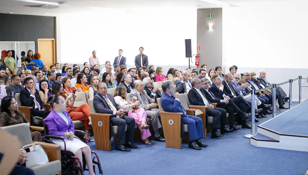 O evento ocorreu no plenário do TJ