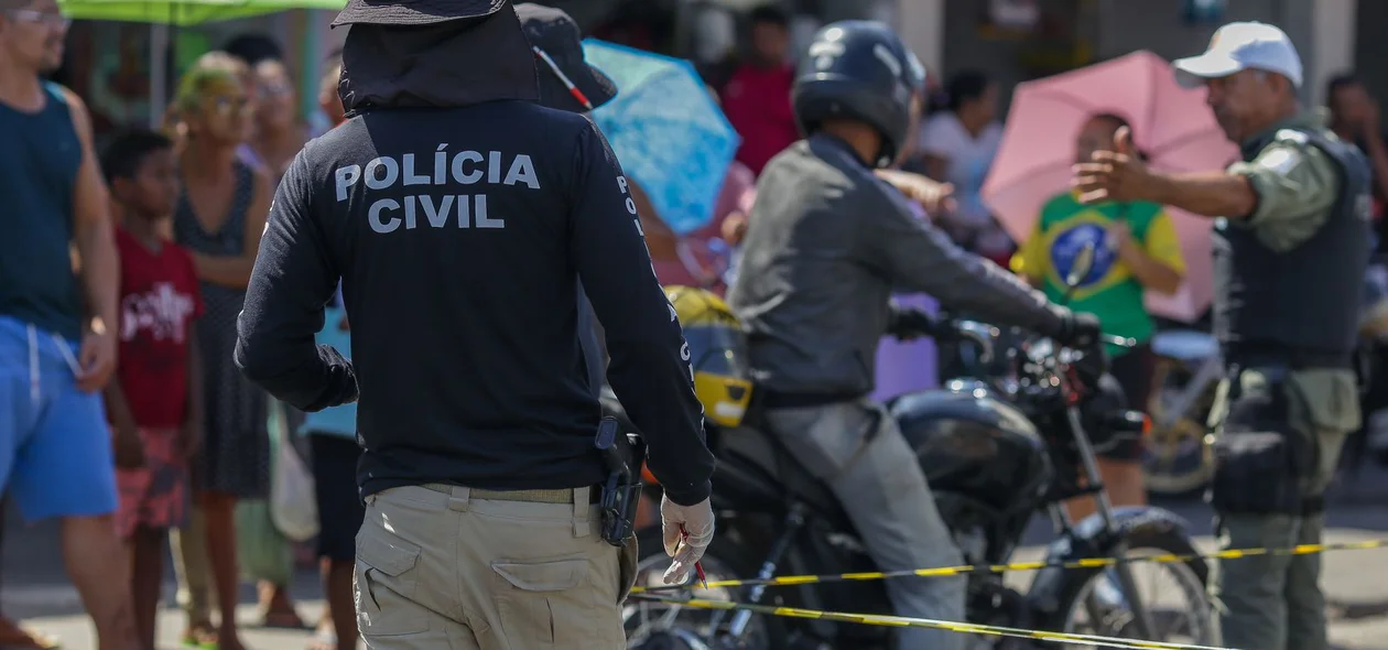 Polícia no local do acidente