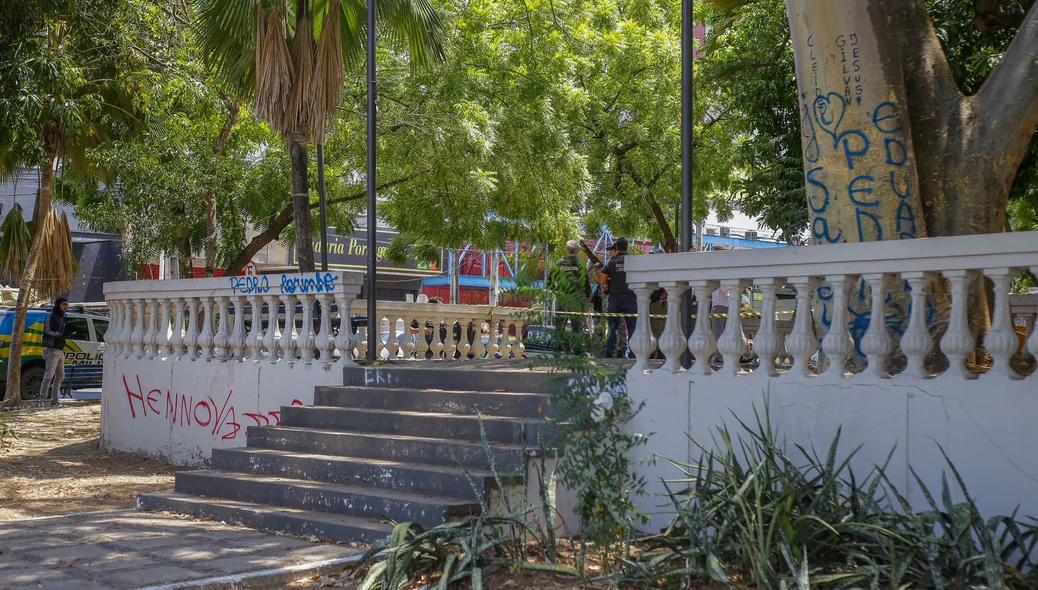 Praça onde o morador foi morto