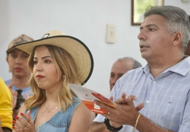 Prefeito participou de missa solene em homenagem à padroeira do município