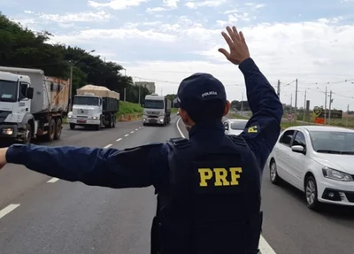 PRF/ Polícia Rodoviária Federal/ Barreira/ Fiscalização