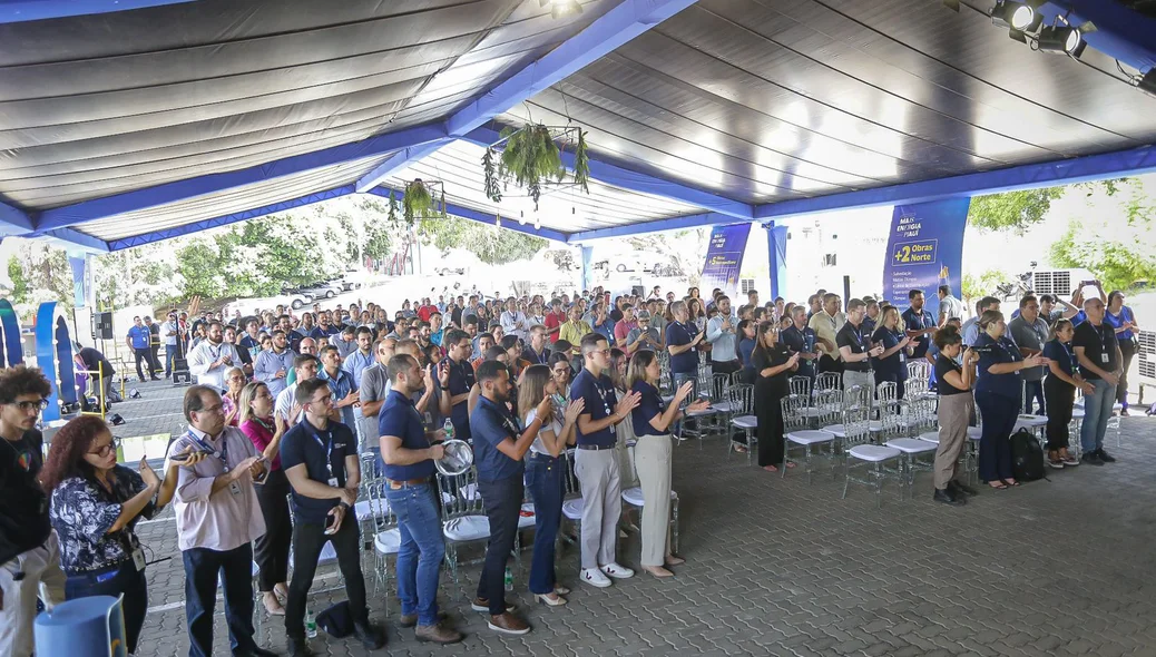 Público presente na solenidade