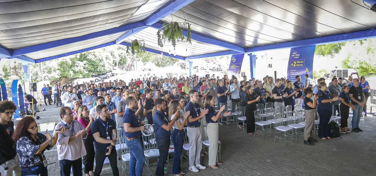 Público presente na solenidade