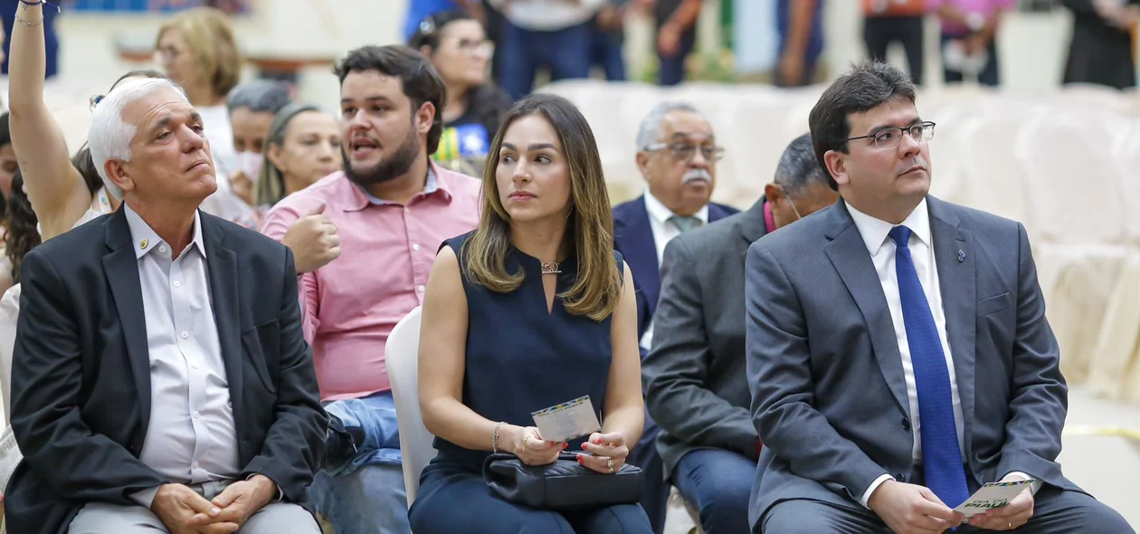 Rafael Fonteles agradece pelo ano à frente do Executivo piauiense