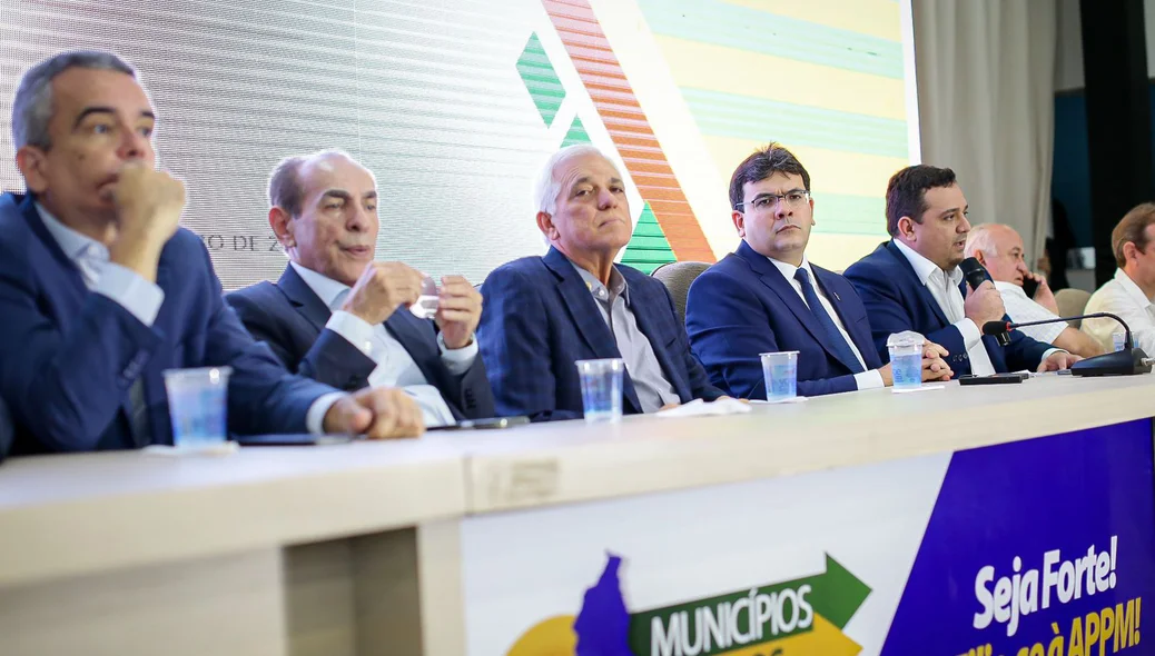 Rafael Fonteles em reunião na APPM
