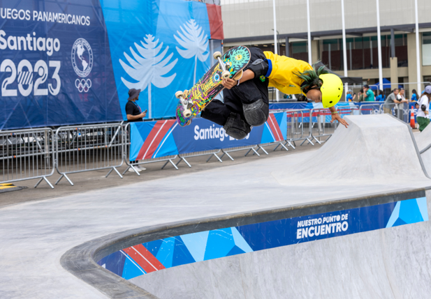 Raicca Ventura conquista prata no skate park