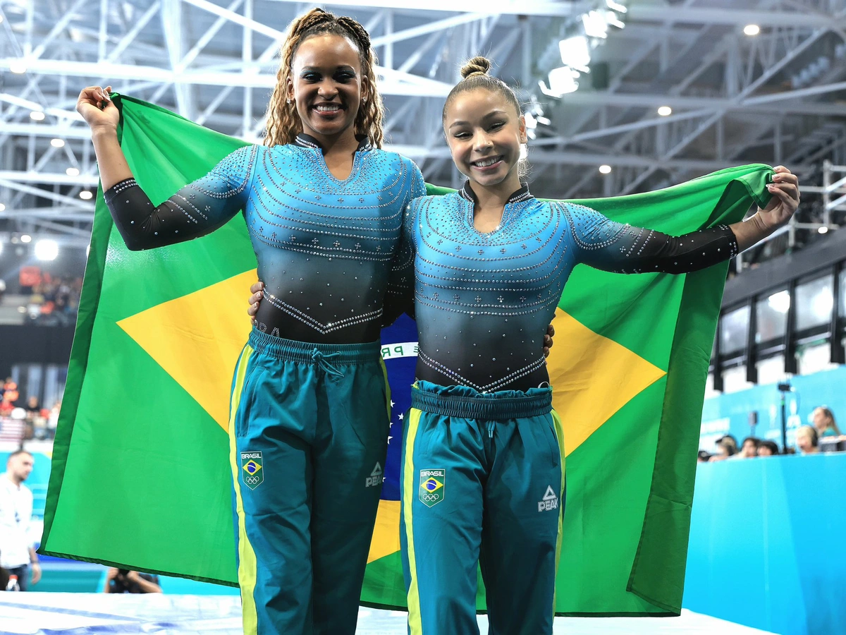 Rebeca Andrade e Flávia Saraiva