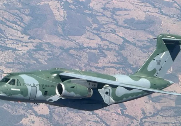 Seis aeronaves foram enviadas para missão no Oriente Médio