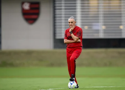 Tite em seu primeiro trabalho com os atletas do Flamengo
