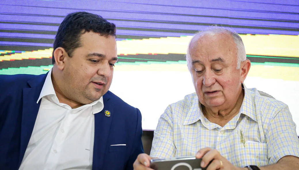 Toninho de Caridade e deputado Júlio César