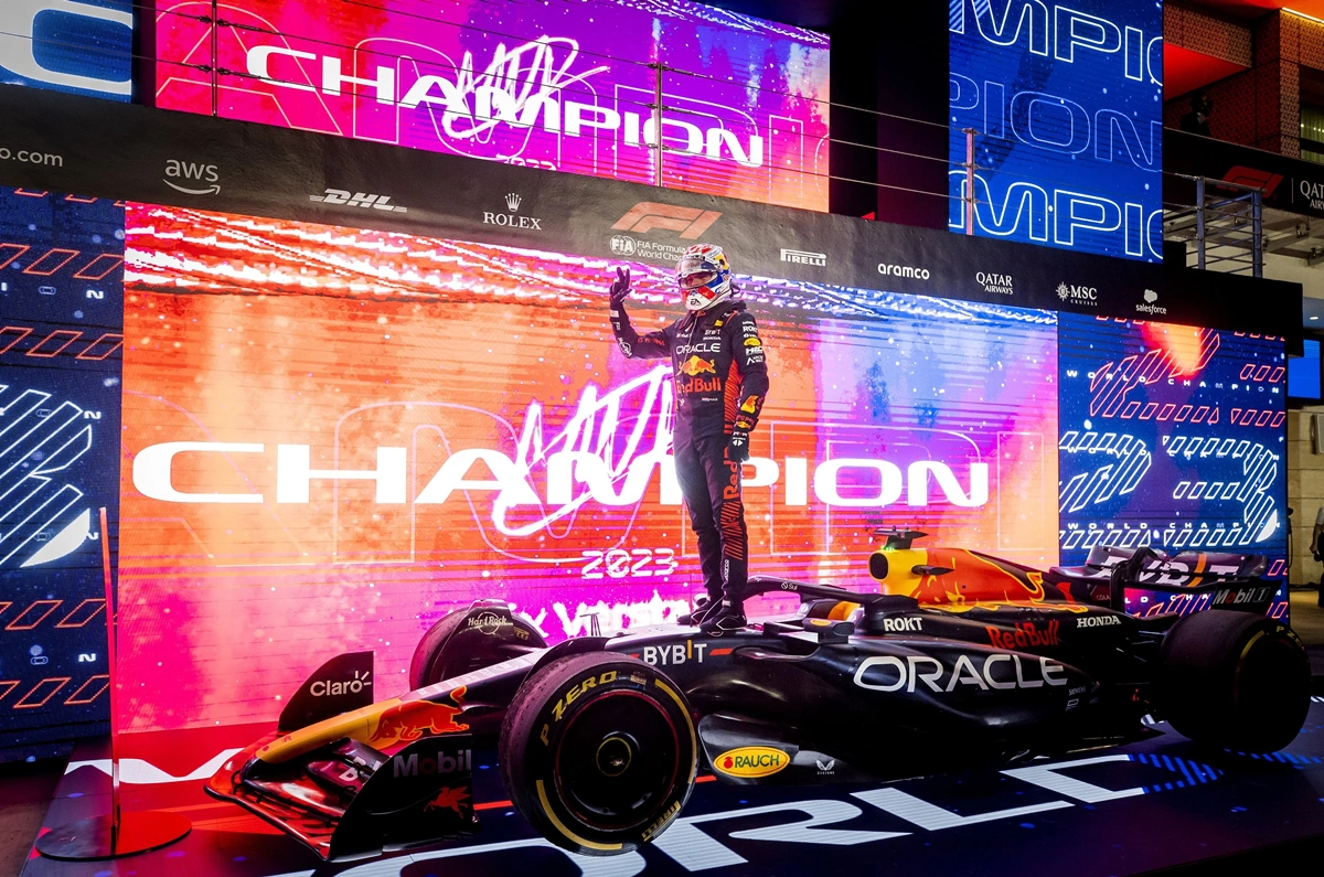 Verstappen se sagra tricampeão da Fórmula 1 antecipadamente