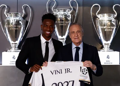 Vini jr assina renovação contratual com o Real Madrid