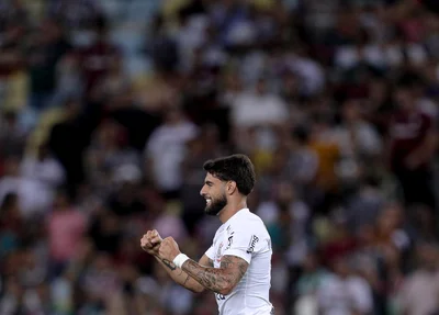 Yuri Alberto comemora gol