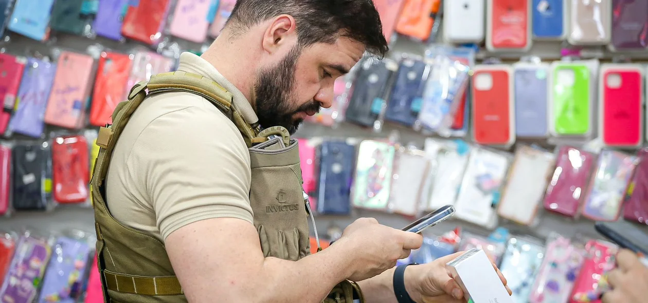 A verificação do IMEI do celular é o procedimento para verificação se há restrição de roubo ou furto