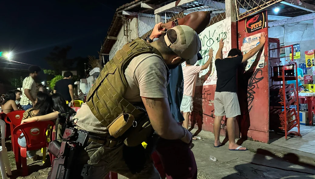 Abordagem durante a Operação Silêncio e Paz
