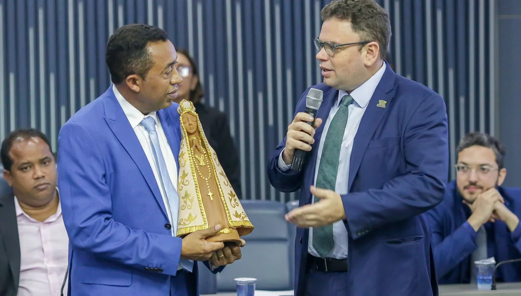 Aluísio Sampaio foi o proponente do título a Joel Rodrigues