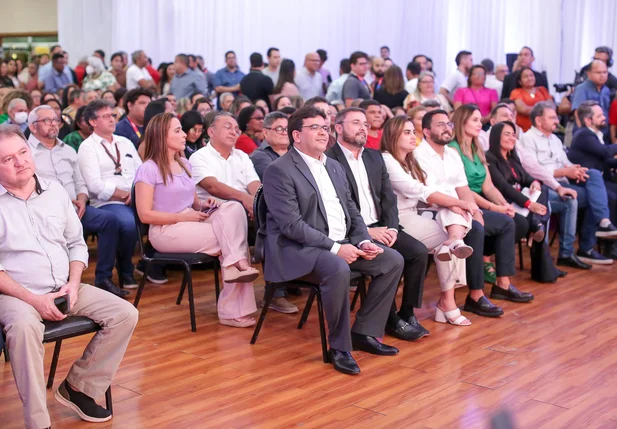Apoiadores participaram do lançamento da plataforma