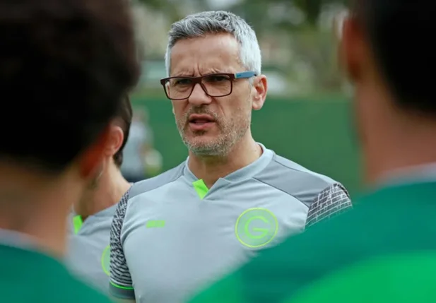 Armando Evangelista é demitido do Goiás
