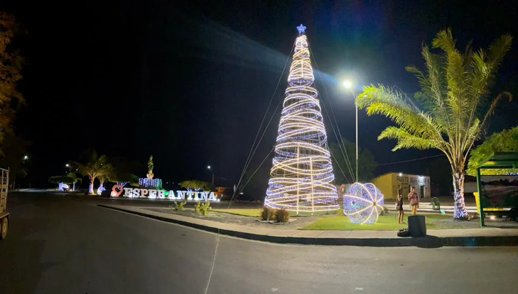Árvore de natal de Esperantina