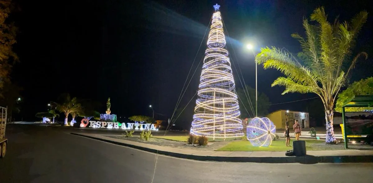 Árvore de natal de Esperantina
