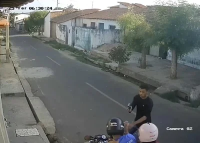 Câmera flagra bandido roubando motocicleta em Timon