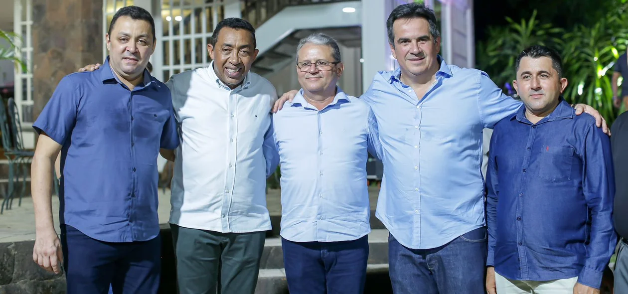 Ciro Nogueira ao lado de lideranças