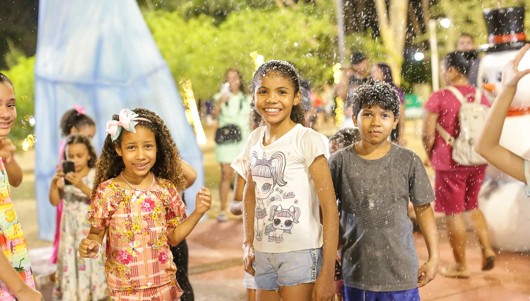 Crianças no parque da cidadania