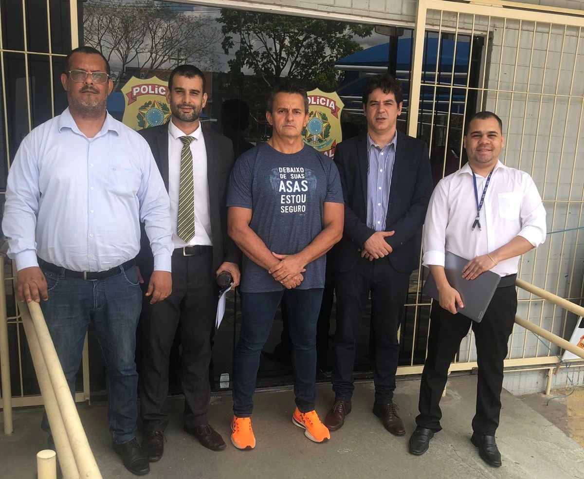 Demóstenes Ribeiro na sede da Polícia Federal