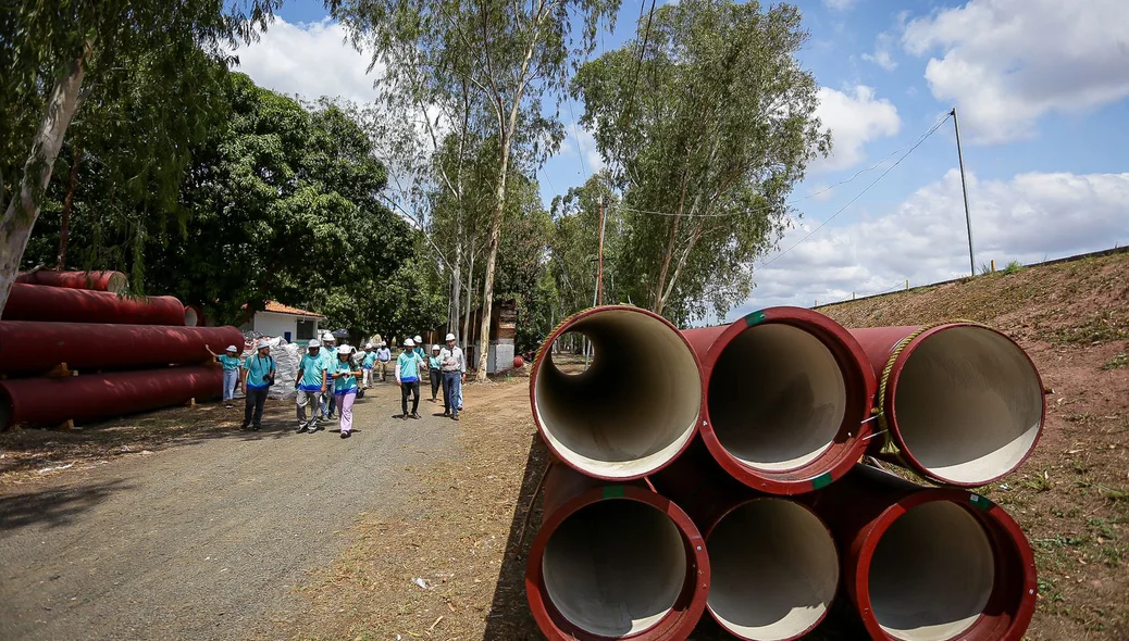 Equipe durante visita a Estação de Tratamendo de Esgoto