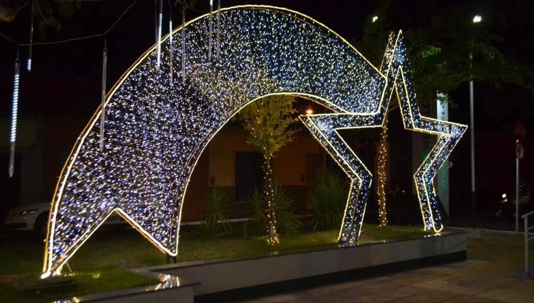 Estrela decorativa de natal em Esperantina