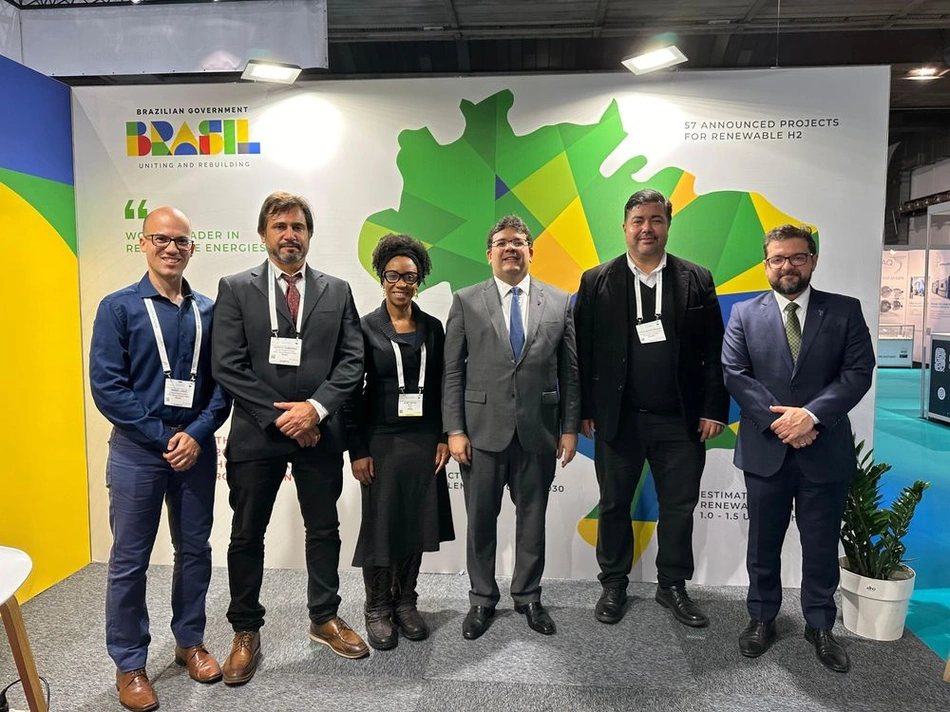 Governador Rafael Fonteles assina memorando com empresa de tecnologia energética na Bélgica