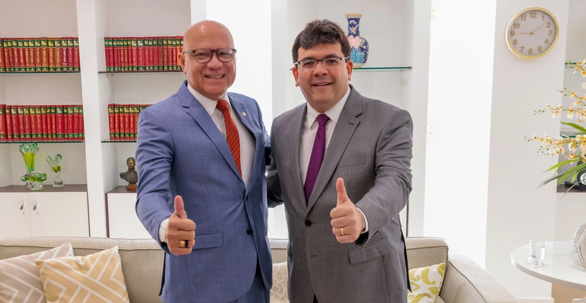 Governador Rafael Fonteles e o presidente da Alepi, Franzé Silva