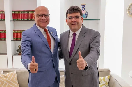 Governador Rafael Fonteles e o presidente da Alepi, Franzé Silva