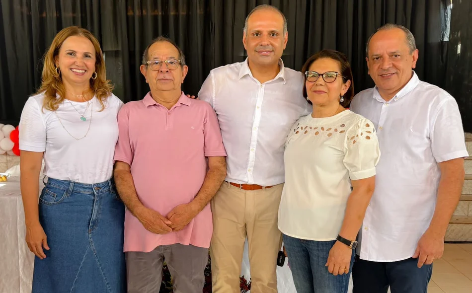 Isaías Neto e seus apoiadores