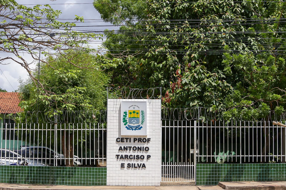Jovem foi morto na escola Prof. Antônio Tarciso