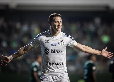 Julio Furch marcou o gol da vitória santista diante do Goiás