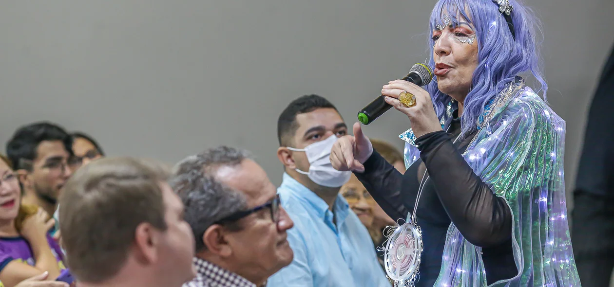 Leila Navarro em Teresina