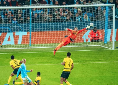 Manchester City se classifica para as oitavas de final