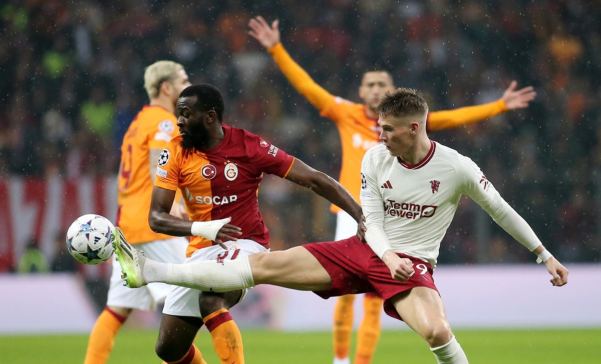 Manchester United empata com Galatasaray em 3 a 3