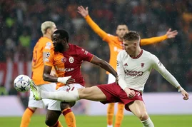 United empata e se complica na UEFA Champions League