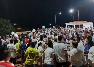 Manifestação contra a cassação do prefeito Valmir Barbosa