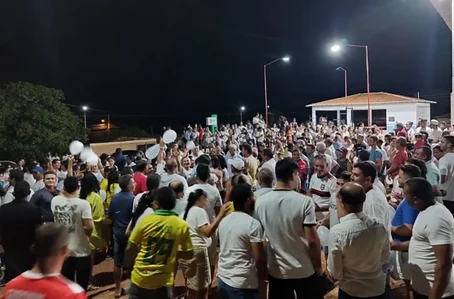 Manifestação contra a cassação do prefeito Valmir Barbosa
