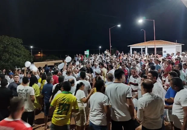 Manifestação contra a cassação do prefeito Valmir Barbosa