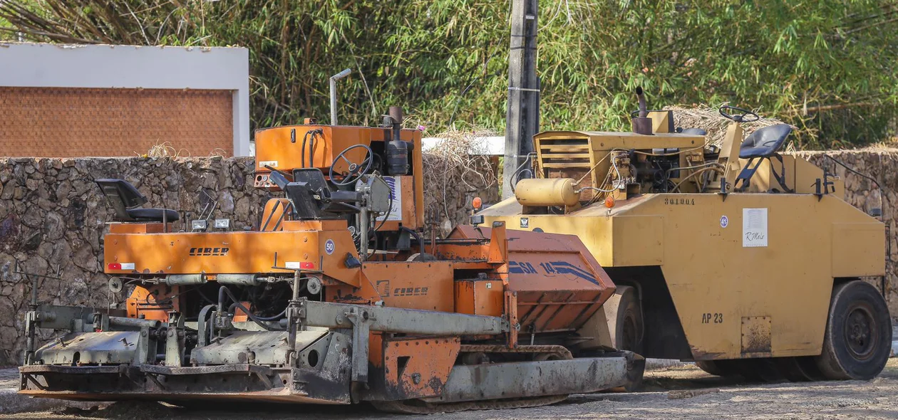 Maquinário usado nas obras