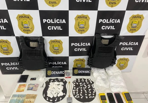 Material apreendido pelo DENARC na Operação Cerco Fechado