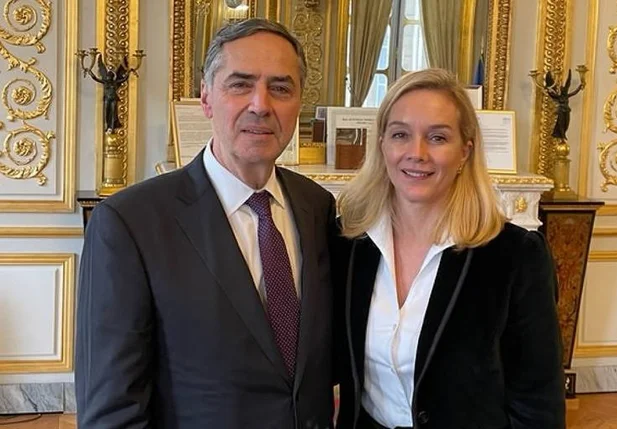 Ministro Barroso e a desembargadora Carmen Arruda