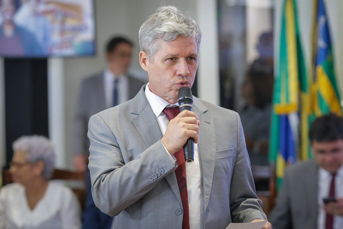 Ministro Paulo Teixeira