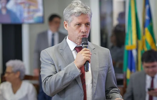 Ministro Paulo Teixeira