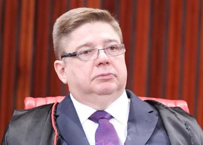 Ministro Raul Araújo